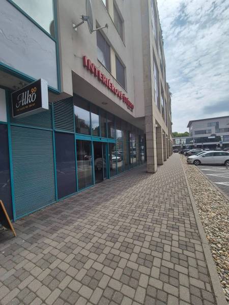 Commercial premises on Vajnorská Street in Bratislava - Nové Mesto with glass displays.