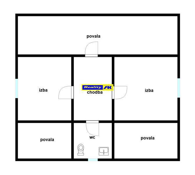 The floor plan of the family house includes rooms, a hallway, a toilet, and an attic.