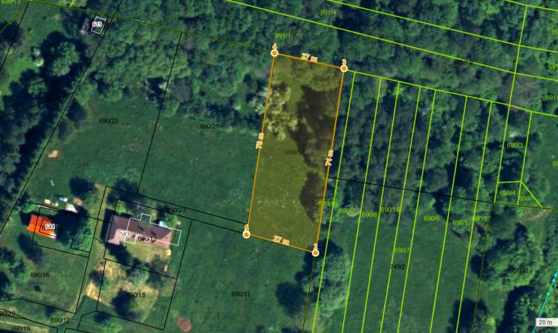 Aerial view of recreational plots in Veľká Lehota with parcel markings.