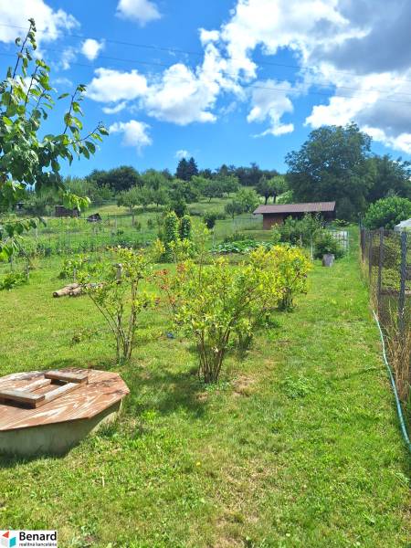 Garden in Bodovce on Bodovce Street with lawn and storage space, Residential land.