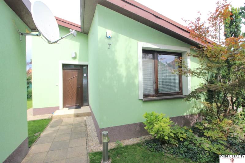 Entrance area to a family house on Nové Záhrady VII street, Bratislava - Ružinov.