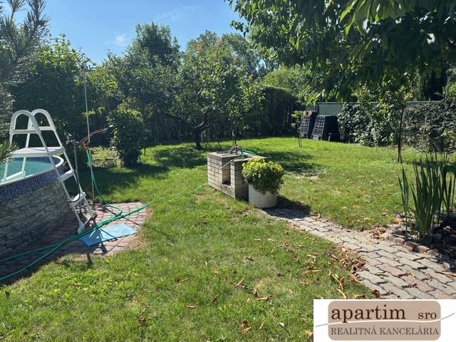 Garden with a pool on Brezová Street in Bratislava-Vrakuňa, Land - residential.