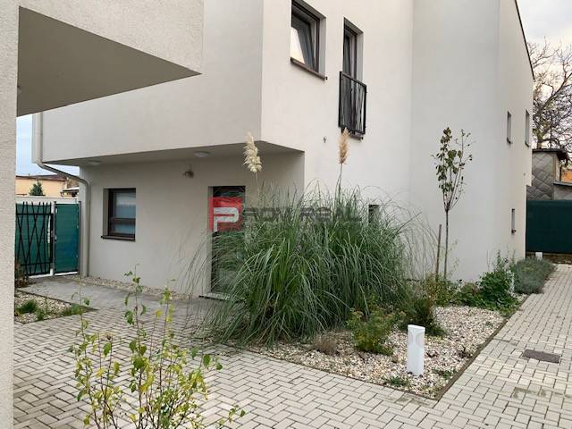 Exterior of a 3-room apartment on Pekná Street in Ivanka pri Dunaji with a landscaped garden.