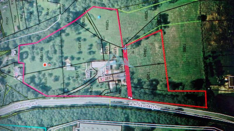 Land map on A.H. Škultétyho Street, showing areas suitable for housing.