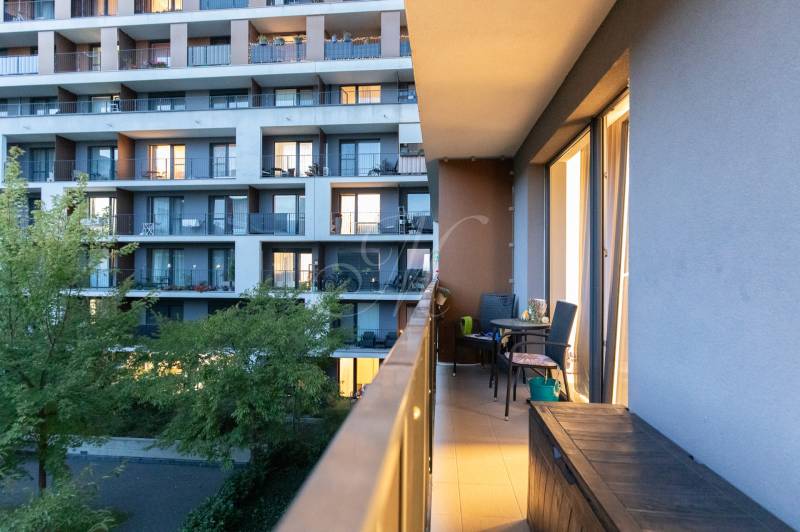 The balcony of a 2-room apartment on Zuzany Chalupovej in Bratislava - Petržalka with a view of the neighboring building.