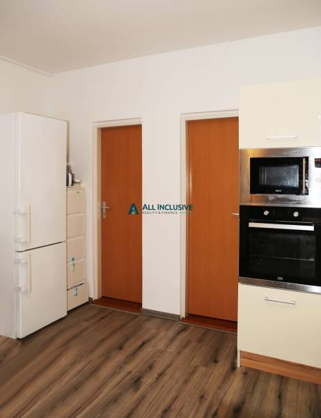 WhatsApp Image 2025-07-04 at 14.23.23 (4).jpeg