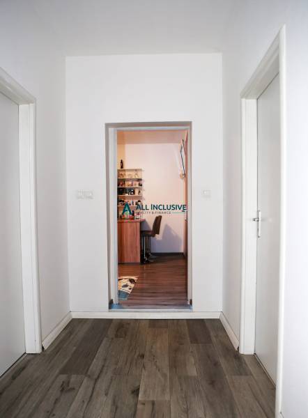 WhatsApp Image 2025-07-04 at 14.23.24 (2).jpeg