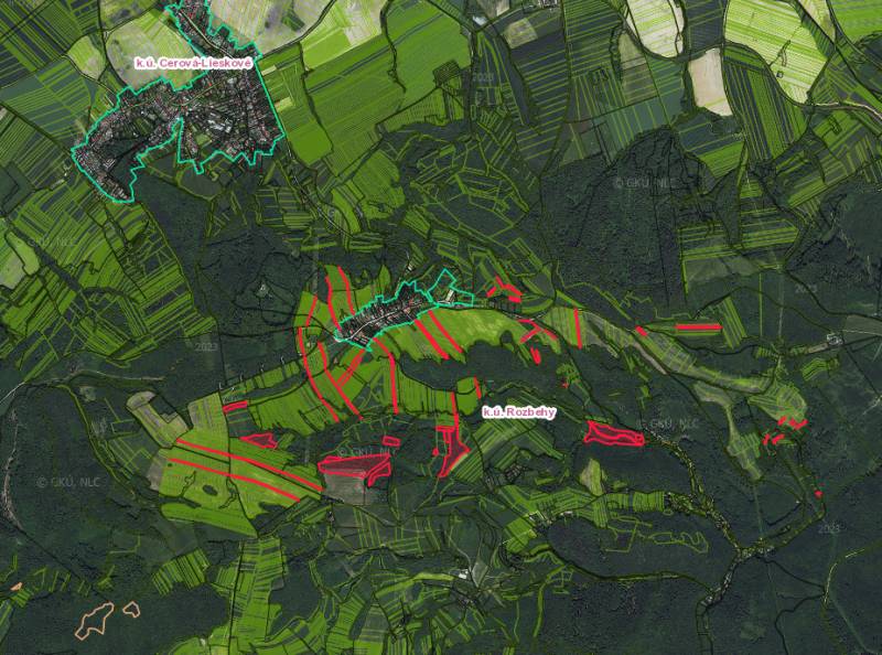 The map of Cerová depicts agricultural and forest lands, color-coded and geographically marked.