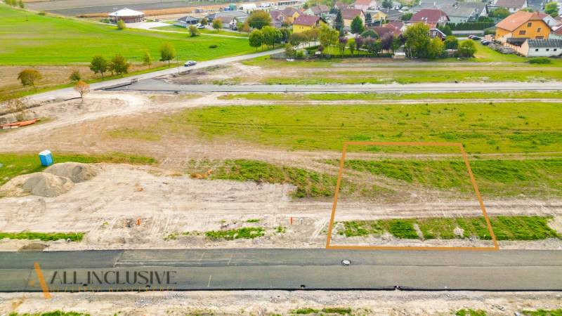 Plots - housing in Kostolné Kračany on Amadeho Kračany Street, suitable for building a house.