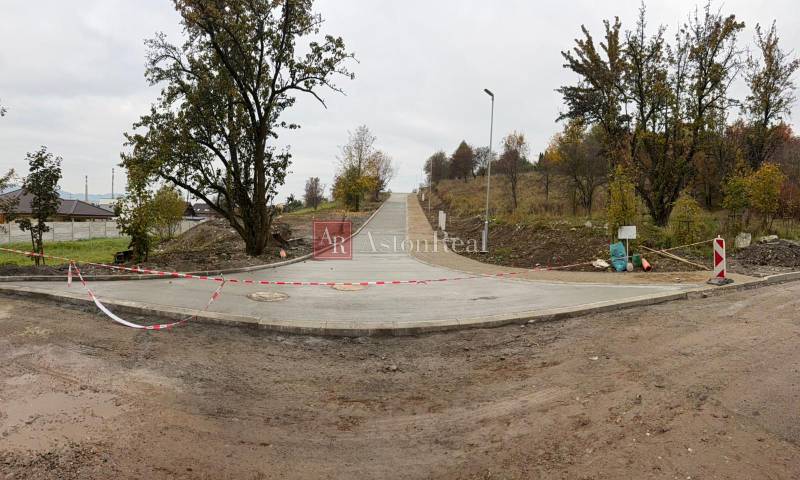Building plot on Podbreziny Háje Street in Liptovský Mikuláš ready for living.