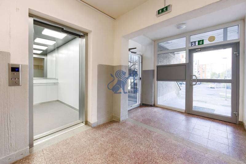 dubravka-1izbovy-byt-na-predaj-chodba