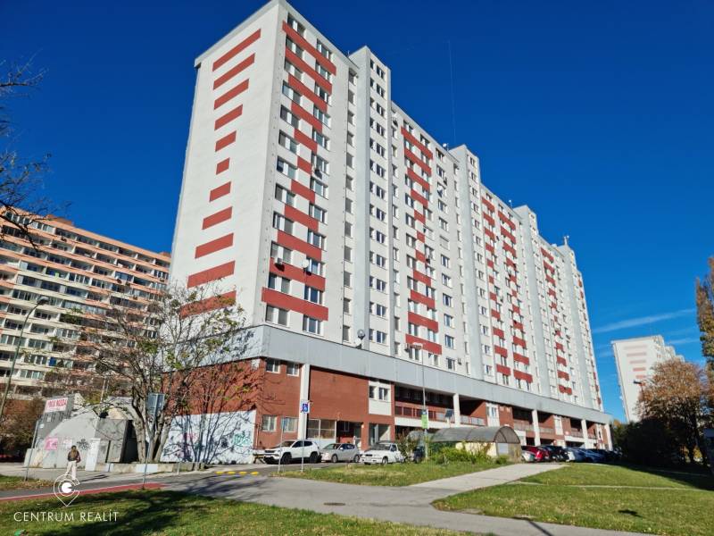 The exterior of the building on Šustekova Street in Bratislava - Petržalka, suitable for studio apartments.