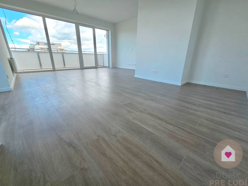 2 izbový byt Slovenský Grob