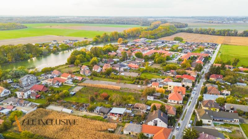 7 - 2025-10-24T092033.344.jpg