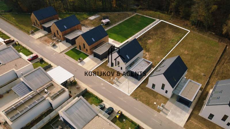 Aerial view of family houses on Pod Drieňovou Street, Kamenica nad Cirochou.