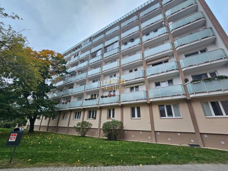 Apartment building with balconies, Československých parašutistov Street, Bratislava - Nové Mesto, studio apartment.