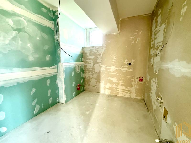 Sure, please provide the text you want translated into English.