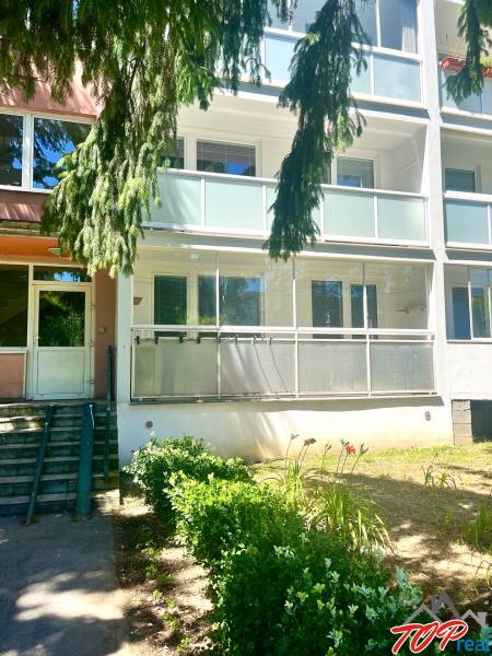 Apartment building on Kapitána Nálepku, Košice - Staré Mesto district, with balconies and a garden.