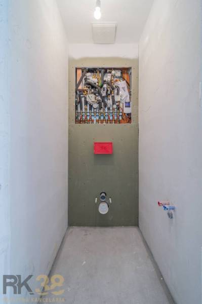 Construction preparation of wiring and installations in a 3-room apartment.