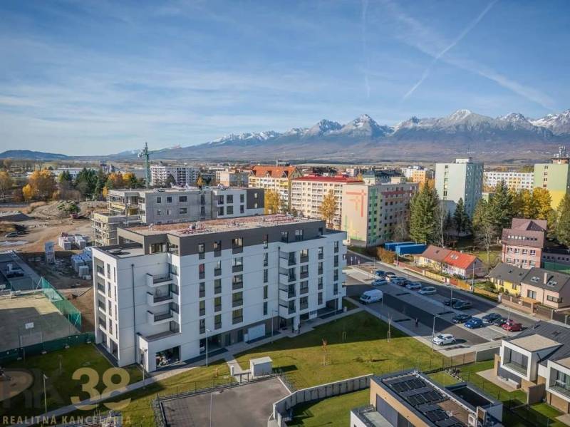 A building in Poprad with a view of the Tatras, suitable for a 2-room apartment.