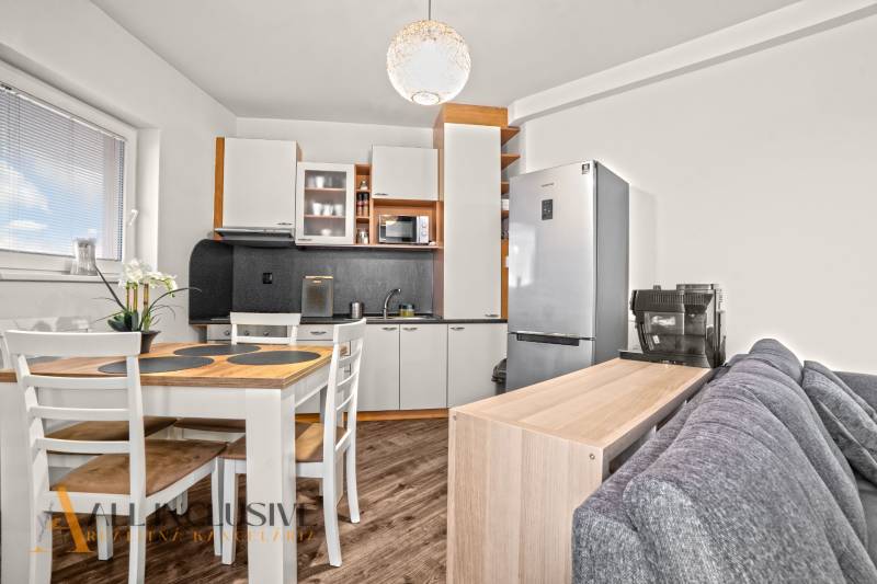 6 - 2025-10-30T133242.863.jpg