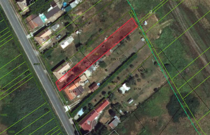 Lands - housing in Radnovce, shown are marked parcels and building plots.