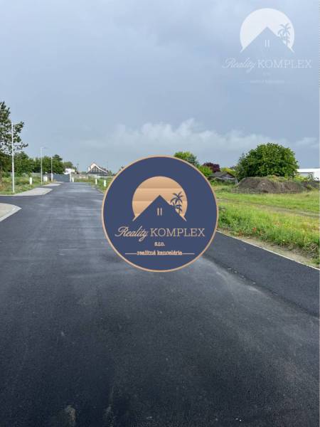Asphalt road through Bučuháza in Šamorín, offer for Residential Land.