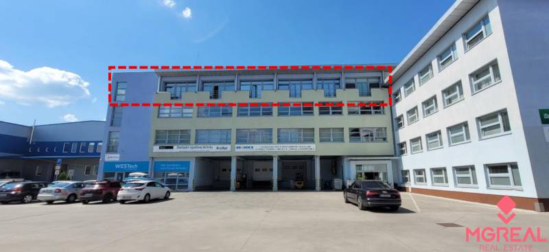 Building with parking on Stará Vajnorská, Bratislava - Nové Mesto, with offices for rent.