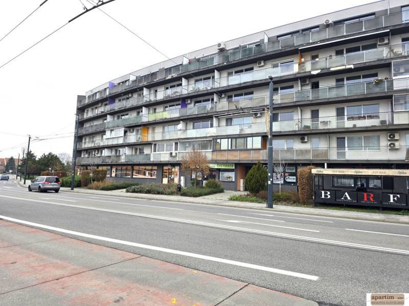Commercial premises on Vrakunska Street in Bratislava - Podunajske Biskupice near a busy road.