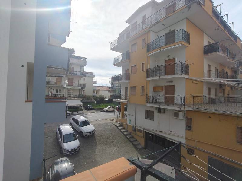 View of the city street 1 Maggio in Scalea from a 2-room apartment.