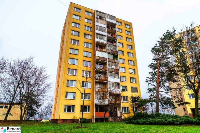 Apartment building on Užhorodská Street in Košice, Juh district, with 2-room apartments.