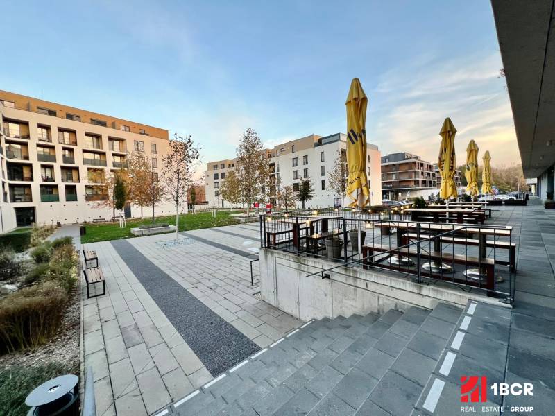 Petržalka, Žltá Street: Outdoor area with terrace and buildings, 1-room apartment.