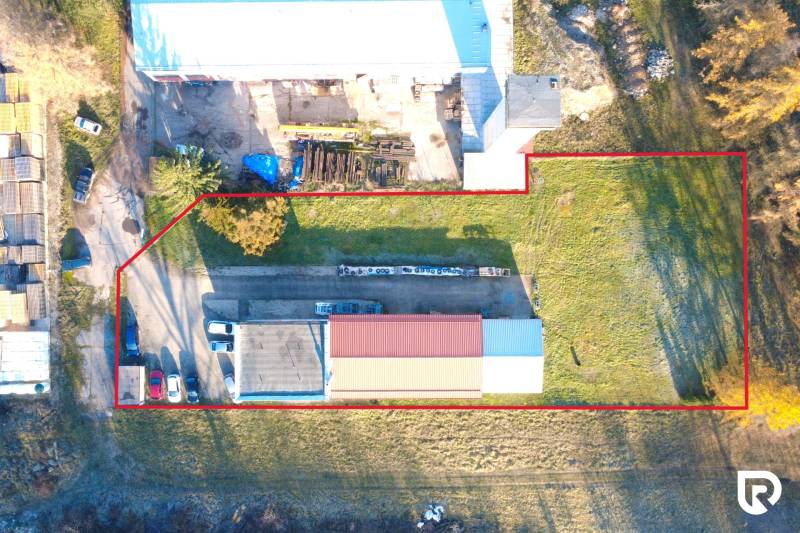 Production premises on Továrenská Street in Dubnica nad Váhom, bordered by a red line.