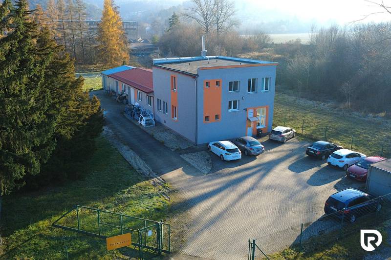 Building of the manufacturing space and parking lot on Továrenská Street in Dubnica nad Váhom.
