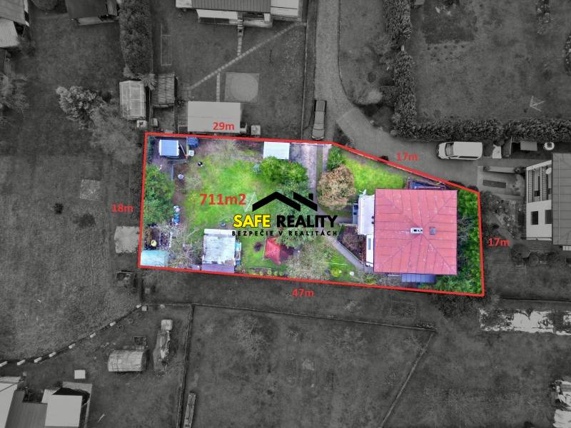 Aerial view of a family house in Nesluša with a plot of land measuring 711 m².