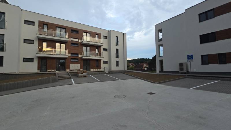 New construction of 3-room apartments in the Banka district, Piešťany, with parking area.