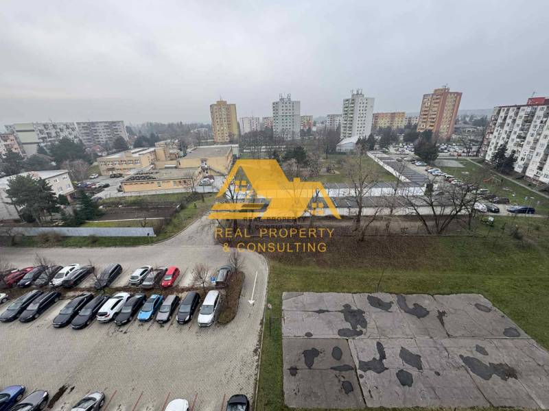 View from a 3-room apartment to the housing estate in Nové Zámky, Nové Zámky street.