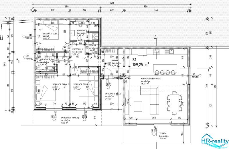 Floor plan of a holiday apartment with three bedrooms and a terrace.