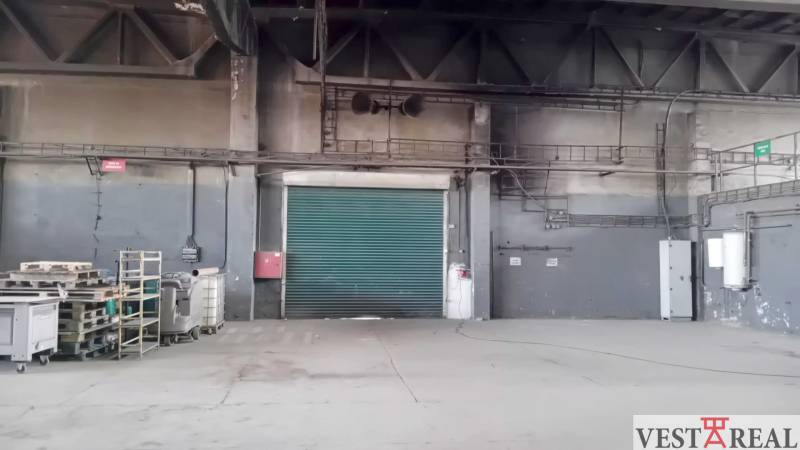 Industrial hall on Coburgova Street, Trnava. Warehouses and halls with concrete floors.