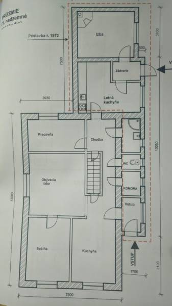 Floor plan of a family house with rooms, kitchen, study, and bathroom.