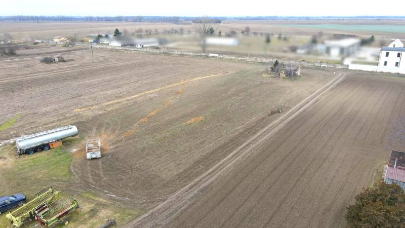 Plots - housing on Kasárenská Street in Sereď, set among fertile fields.