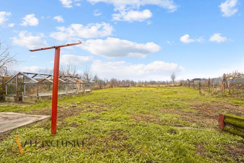 6 - 2025-12-15T125604.512.jpg