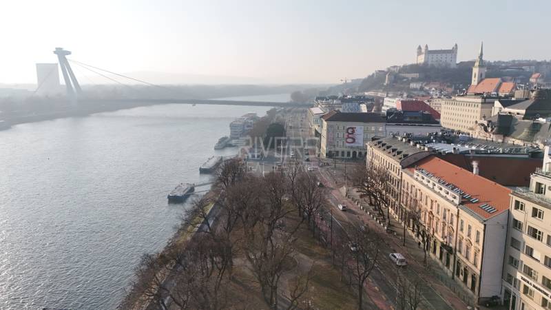View of Bratislava - Old Town, Vajanského Embankment and a 4-room apartment in the background with the Danube.