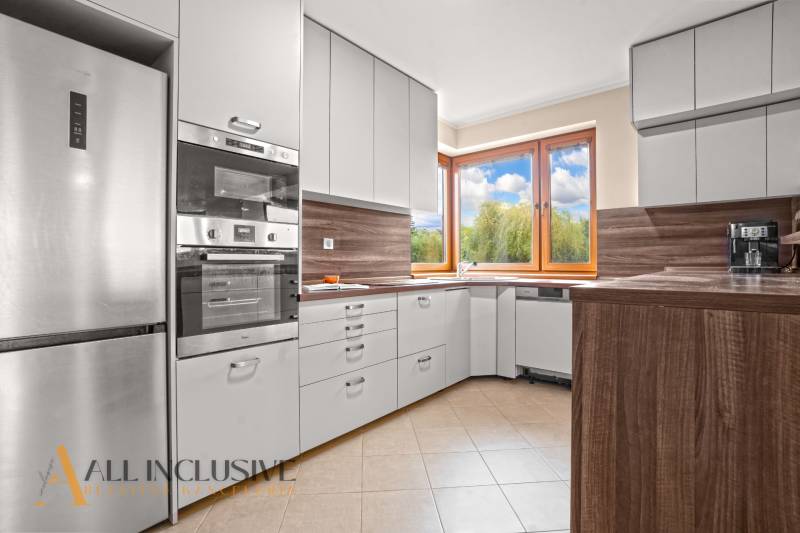 1 - 2025-09-25T103841.722.jpg