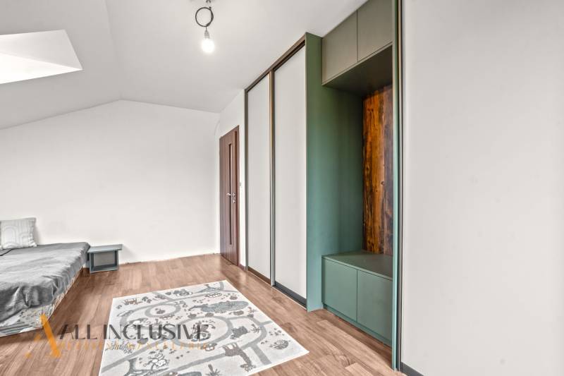 16 - 2025-09-25T103808.124.jpg