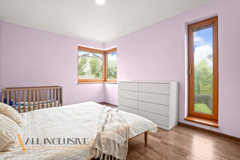 11 - 2025-09-25T103815.794.jpg