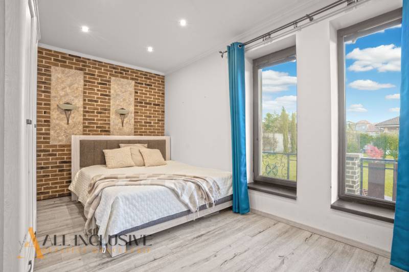 13 - 2025-10-07T112339.766.jpg