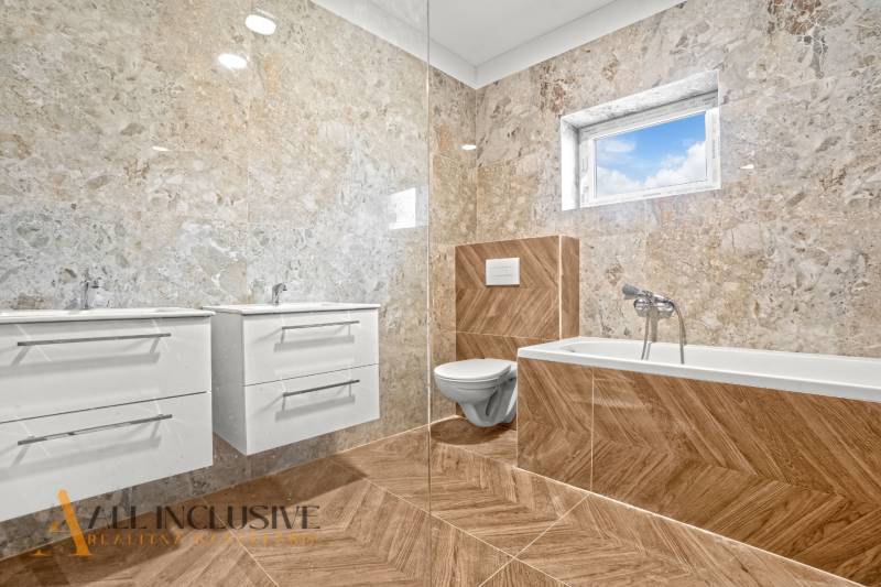 15 - 2025-10-27T101210.200.jpg