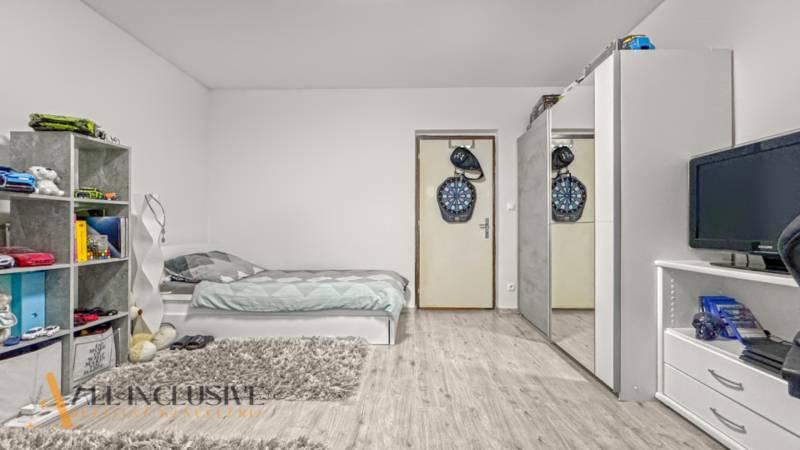 RÓBERT ŠIMON - ALL INCLUSIVE REAL