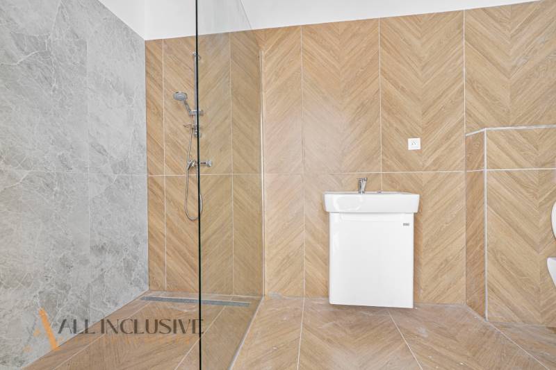 4 - 2025-06-06T103848.352.jpg